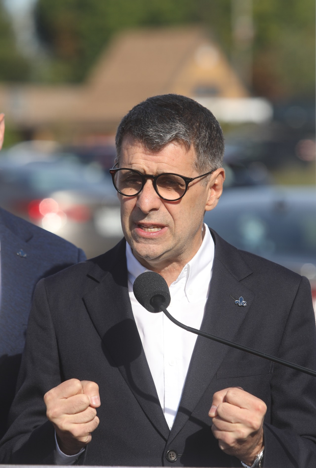 Duhaime veut que le gouvernement provincial «enterre le projet» d