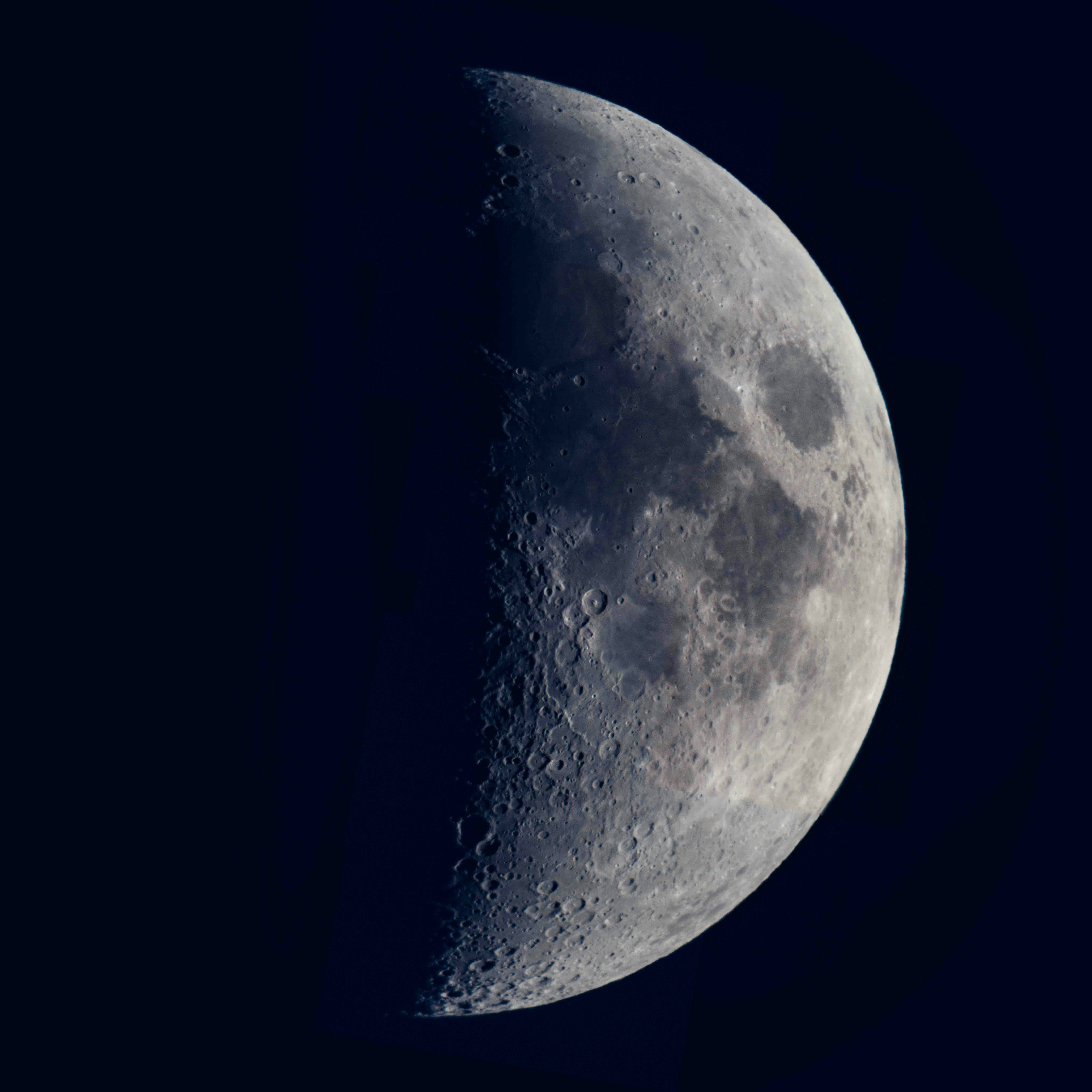 L’eau sous la Lune : il y en a, mais pas partout