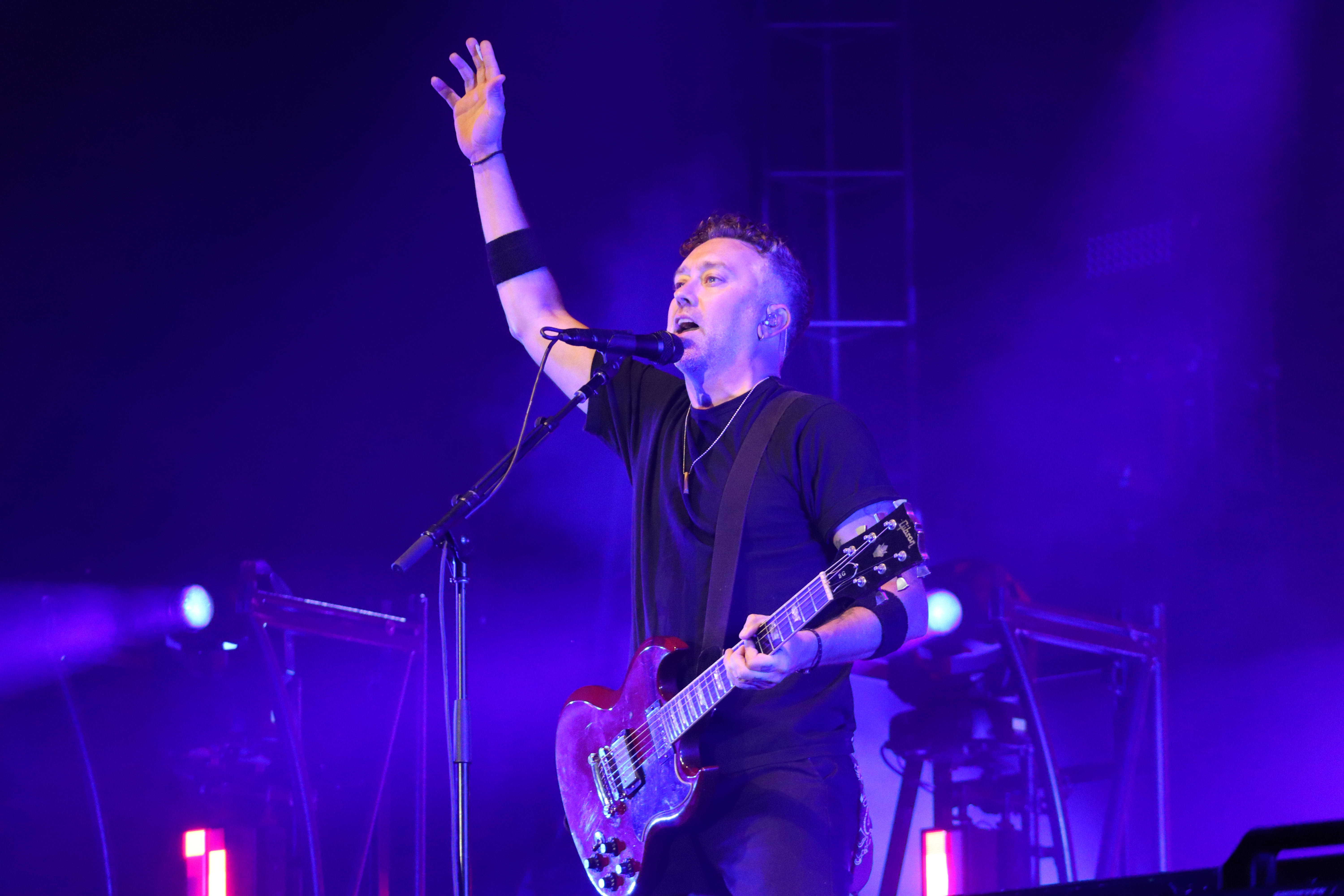 Les festivaliers survoltés pour Rise Against