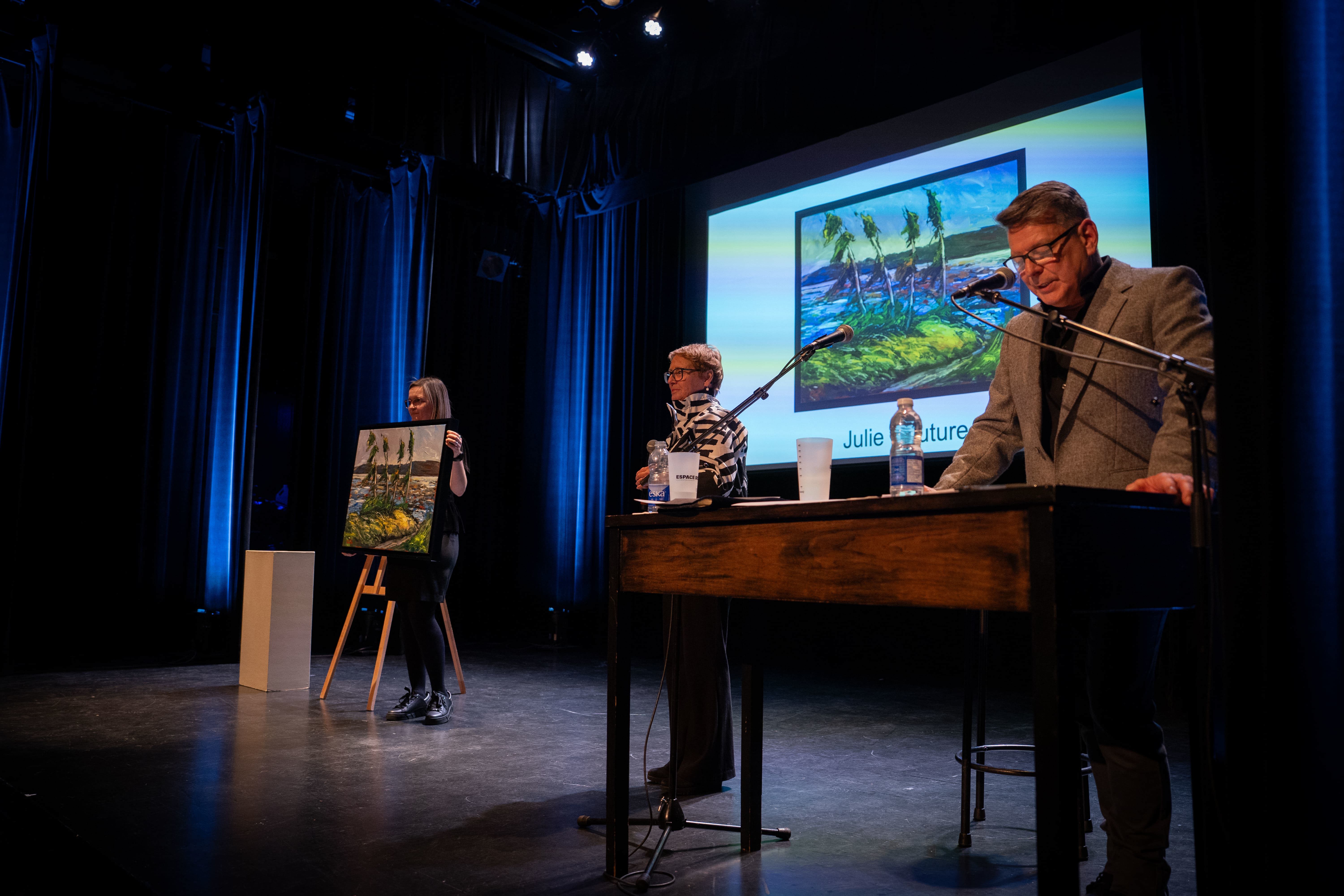 Succès pour la vente aux enchères d’œuvres d’art