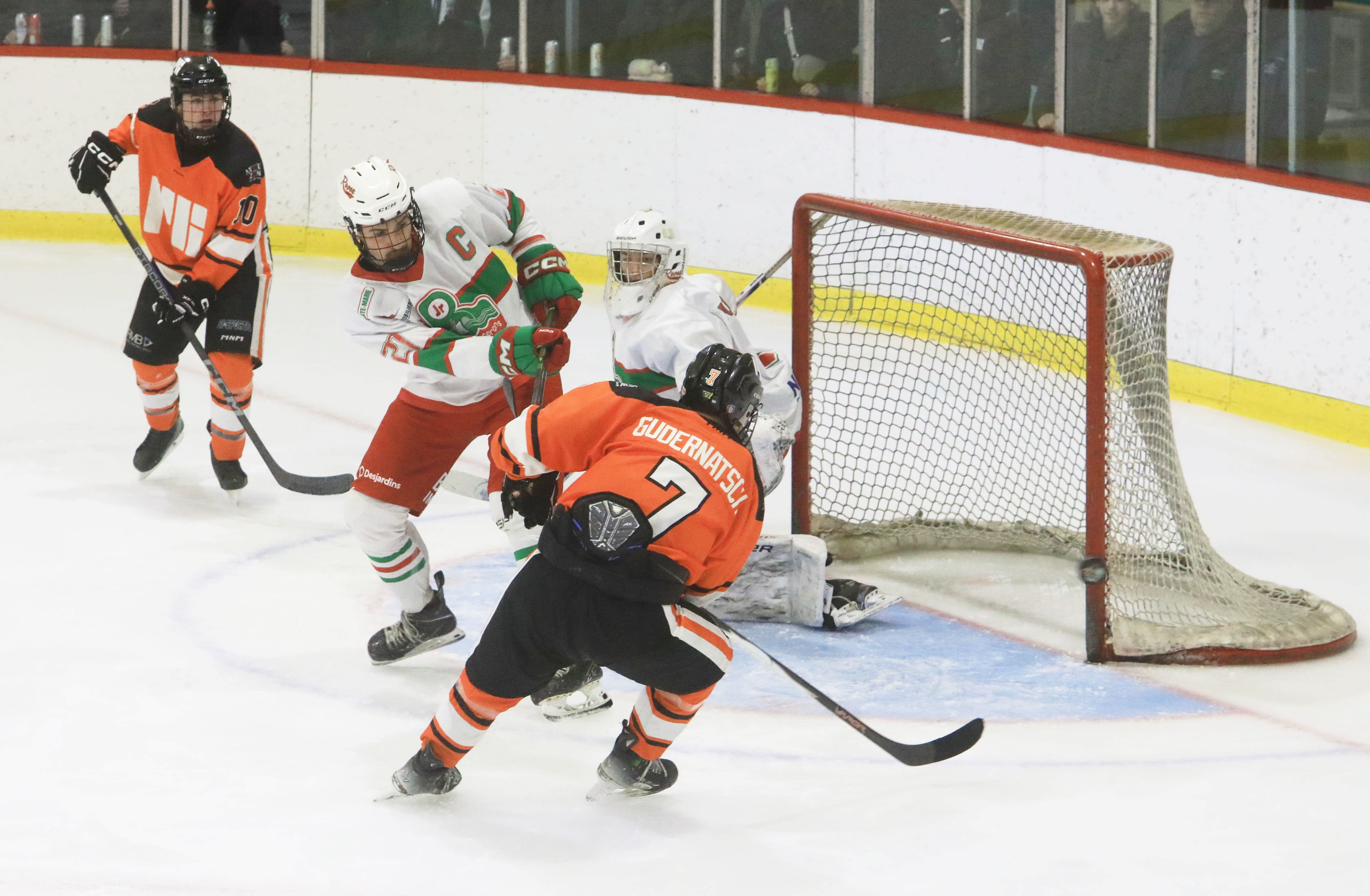 Le PG commence l’année avec deux défaites