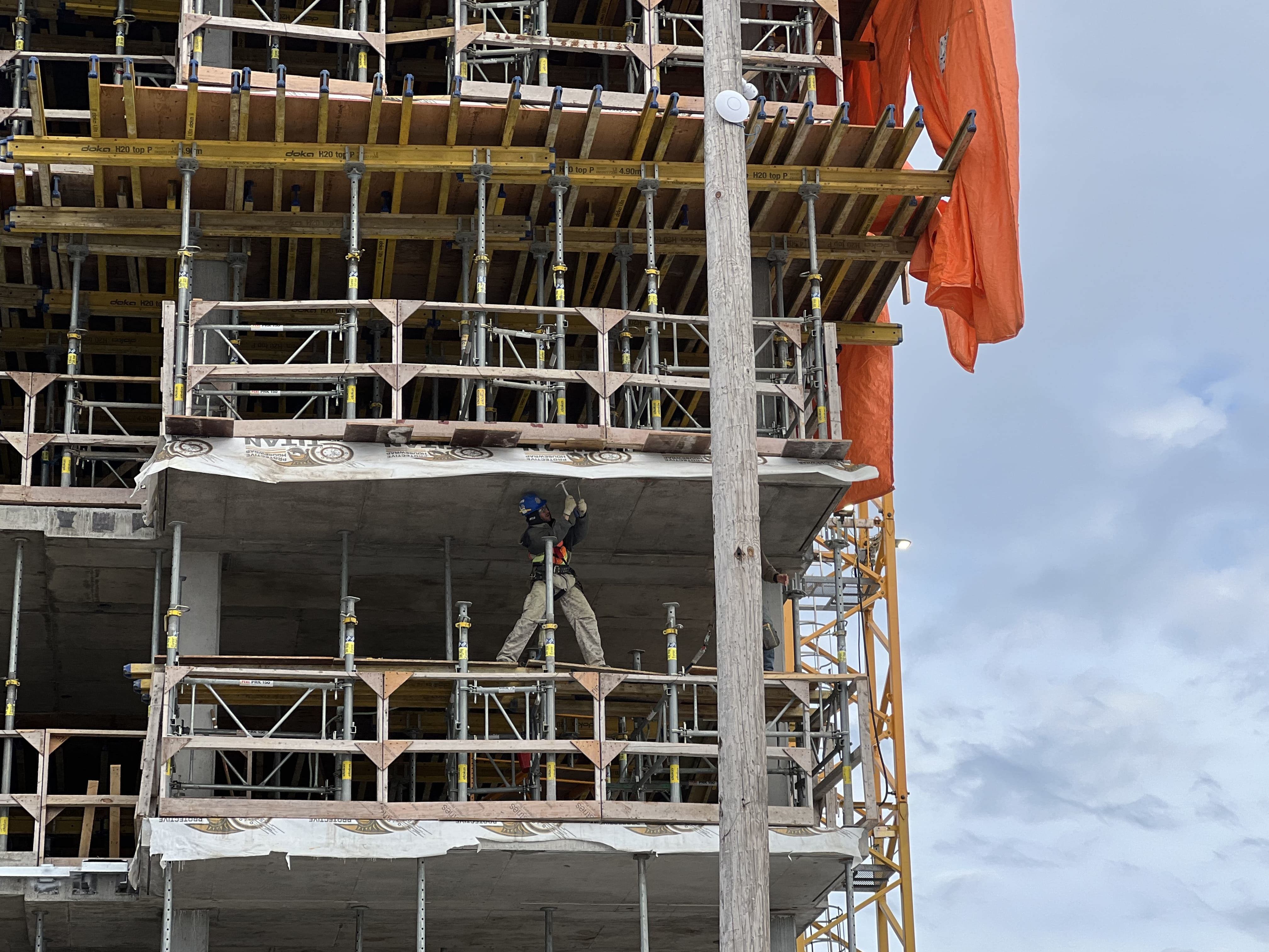 QS et le PLQ lancent des pointes à la CAQ