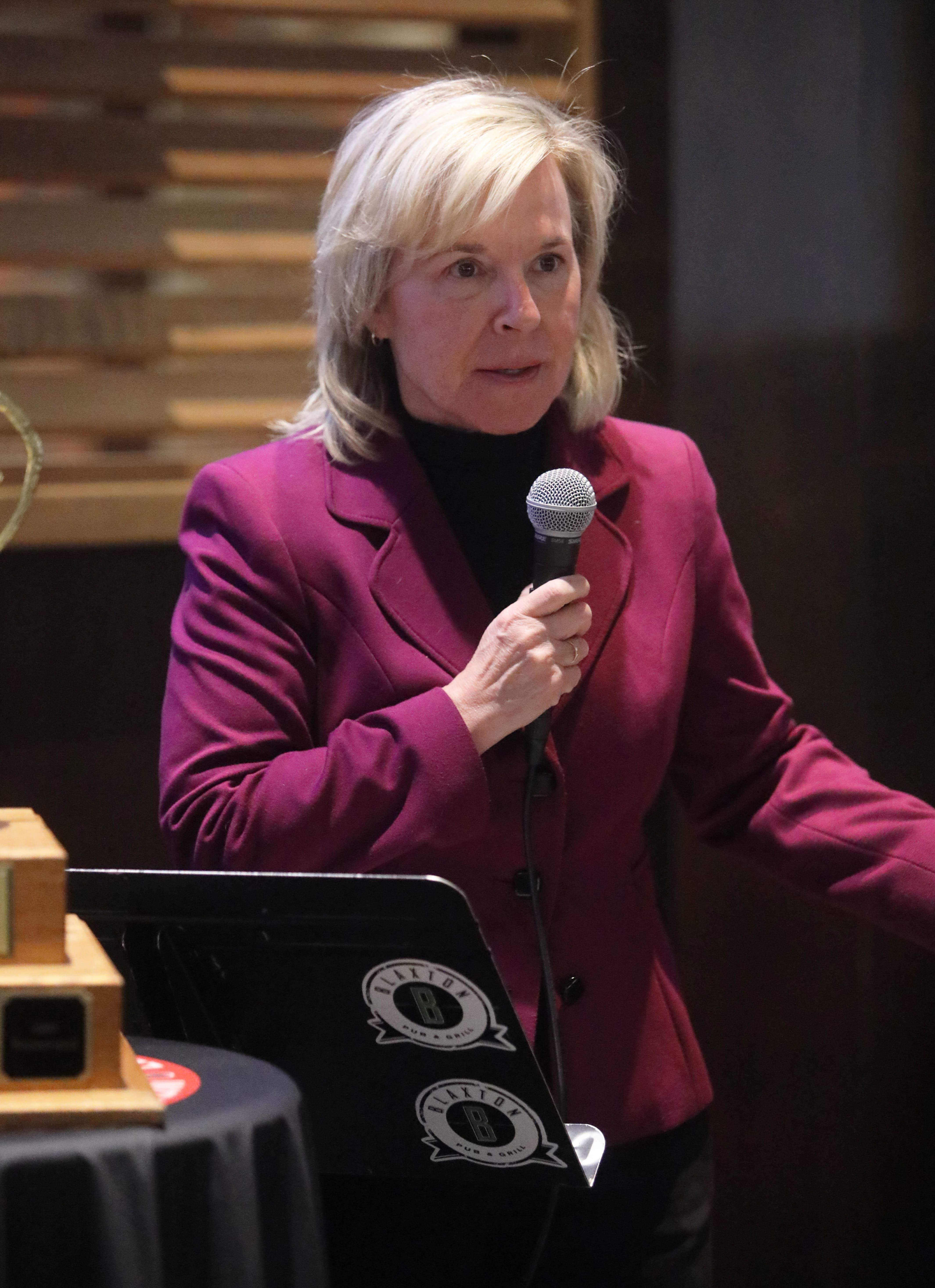 Martine Biron appuie Christine Fréchette