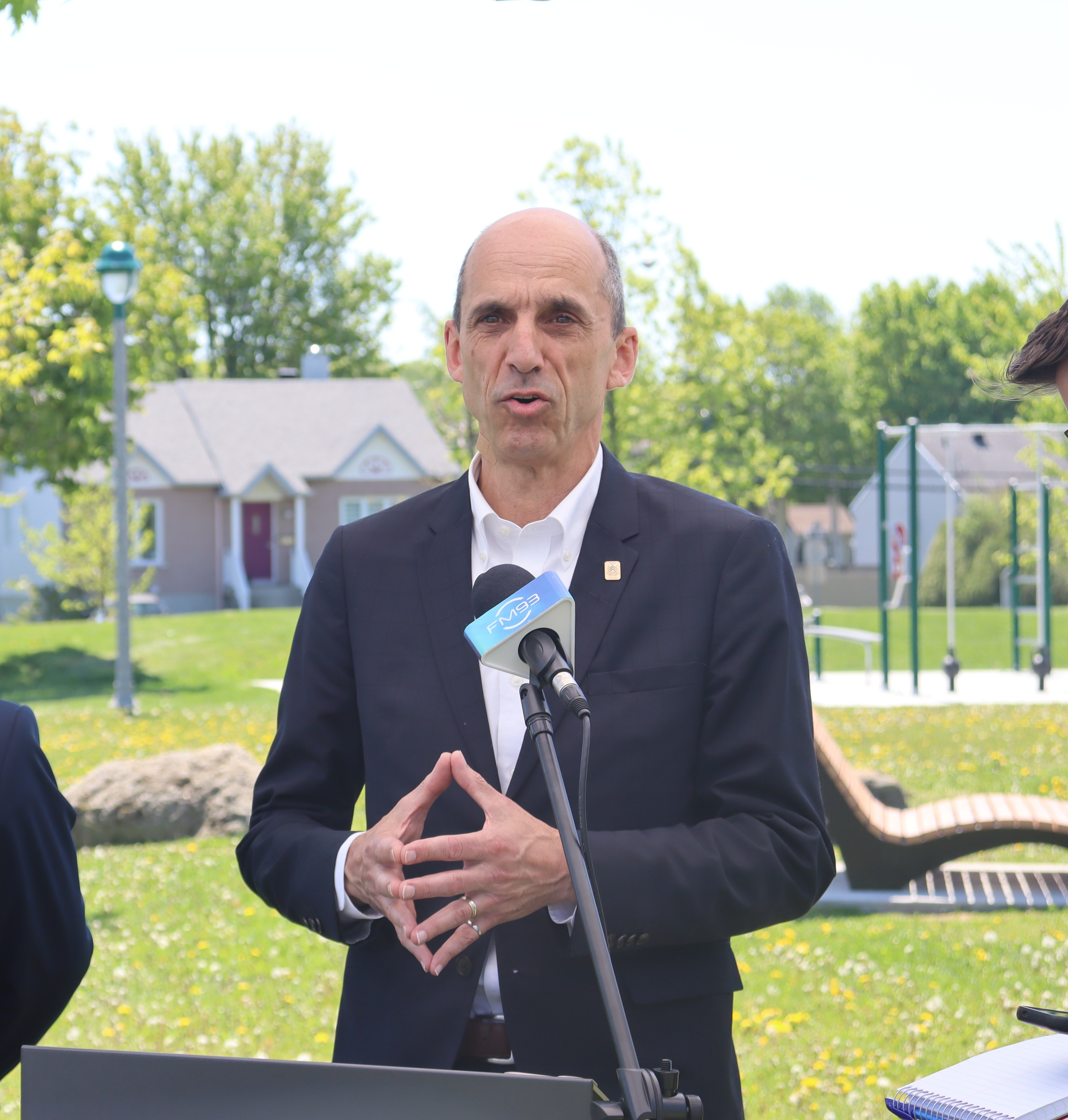 Steven Blaney s’engage à maintenir l’accès au fleuve à Saint-Nicolas