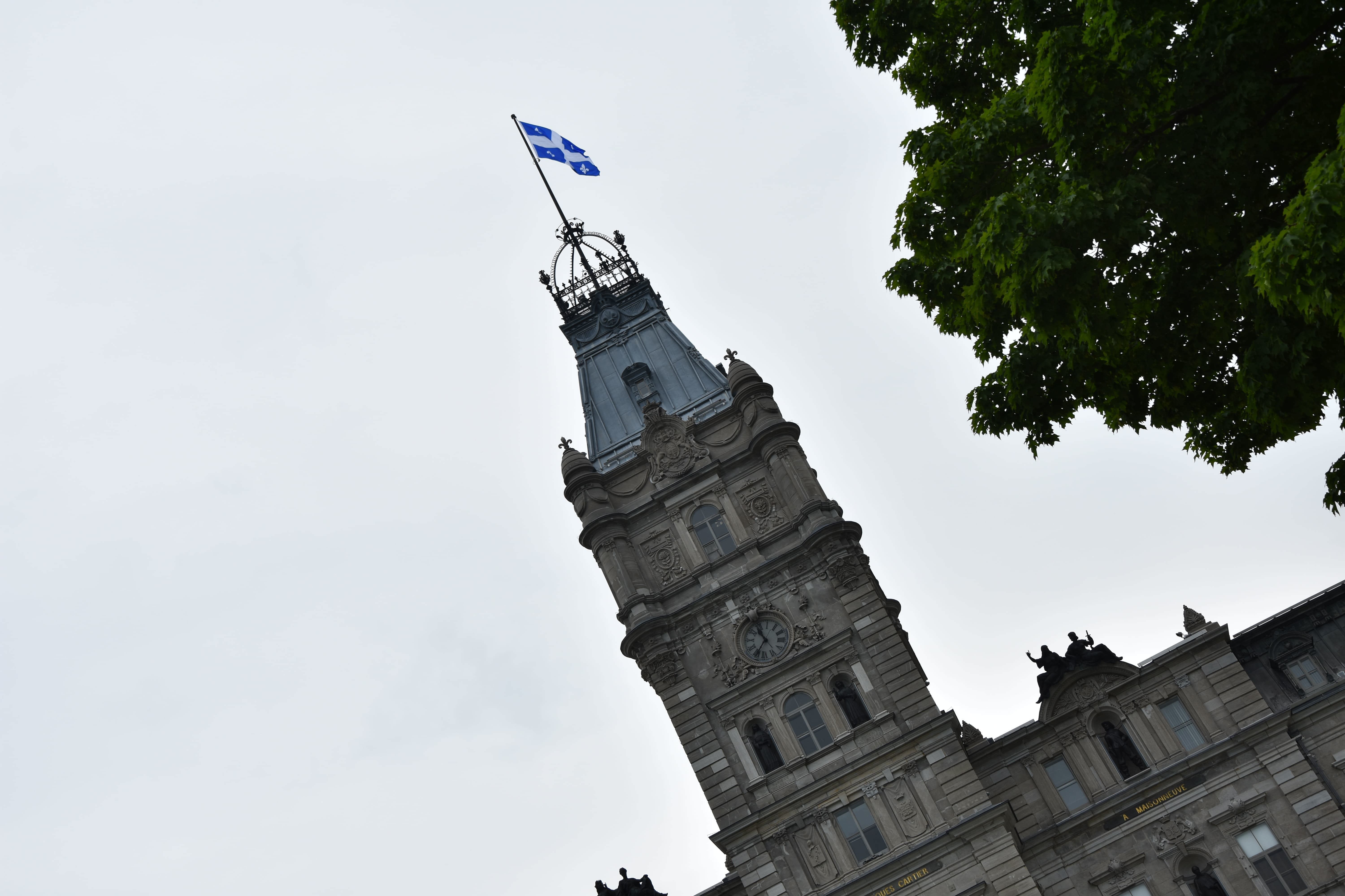 La CAQ revient dans la course